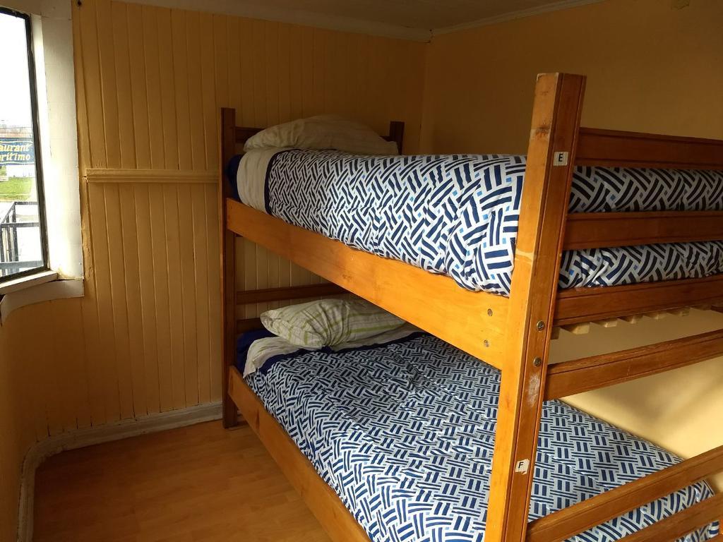 Carfran Patagonia Hostel Пуэрто-Наталес Экстерьер фото